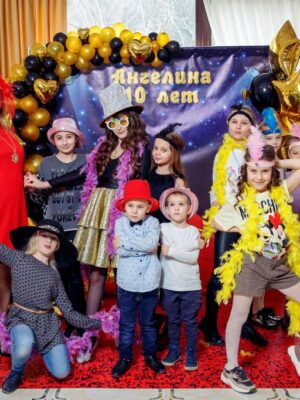 Голливудская вечеринка для детей в Ейске